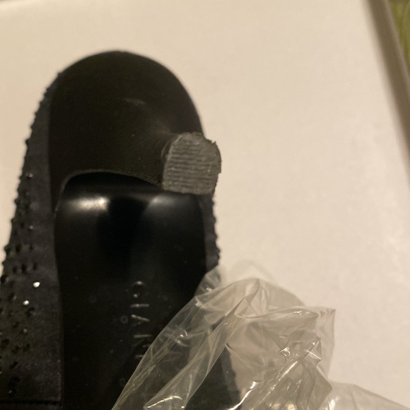 Gianni Bini Black Rhinestone Peep Toe Heels size 9 - Picture 5 of 7